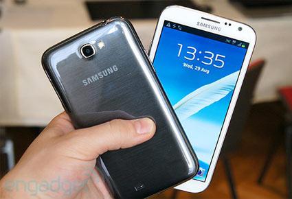 غالاكسي S4 في مواجهة غالاكسي Note2: ماذا تختار؟